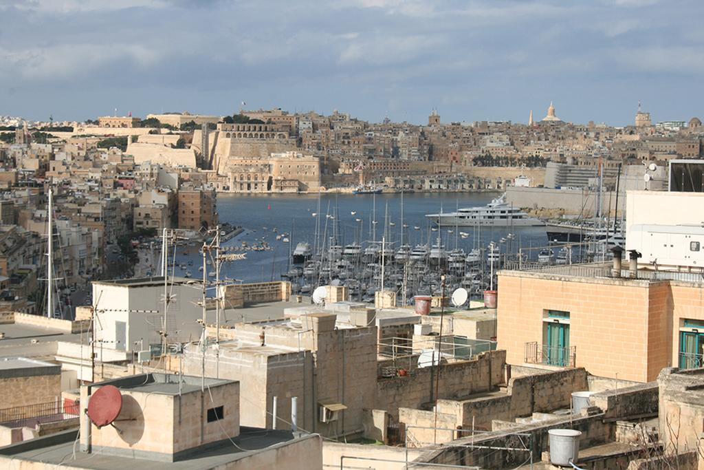 Julesy'S Bnb Cospicua Cameră foto