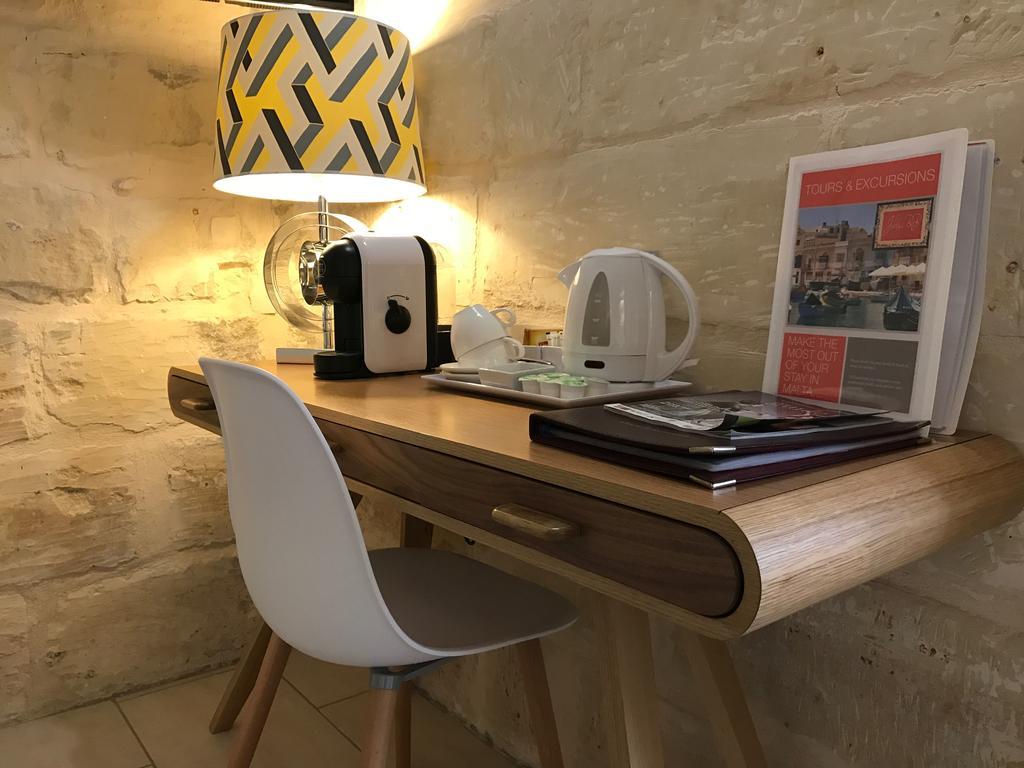 Julesy'S Bnb Cospicua Exterior foto